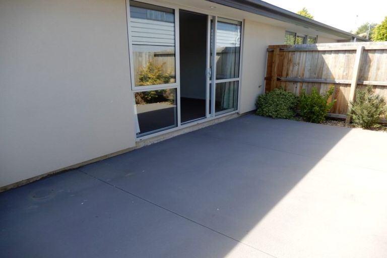Photo of property in 2/15 Cross Street, Phillipstown, Christchurch, 8011