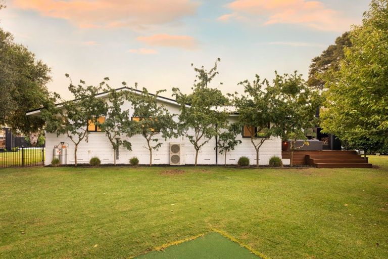 Photo of property in 40 Wordsworth Street, Leamington, Cambridge, 3432