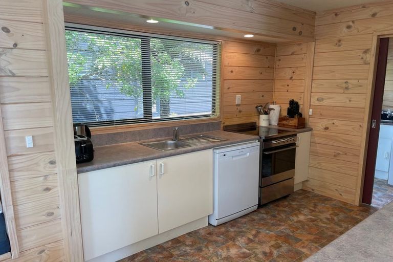 Photo of property in 2/58 Kinloch Road, Kinloch, Taupo, 3377