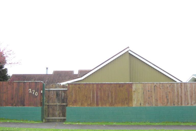 Photo of property in 170/170a Rata Street, Inglewood, 4330