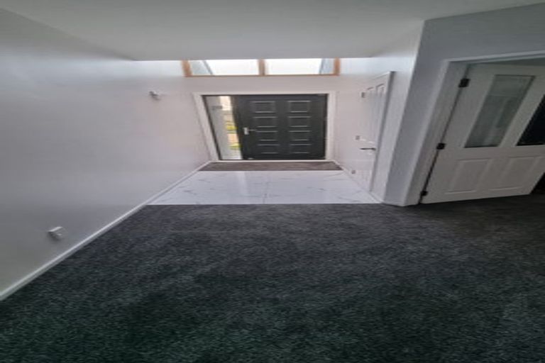 Photo of property in 7 Monterey Place, Parklands, Christchurch, 8083