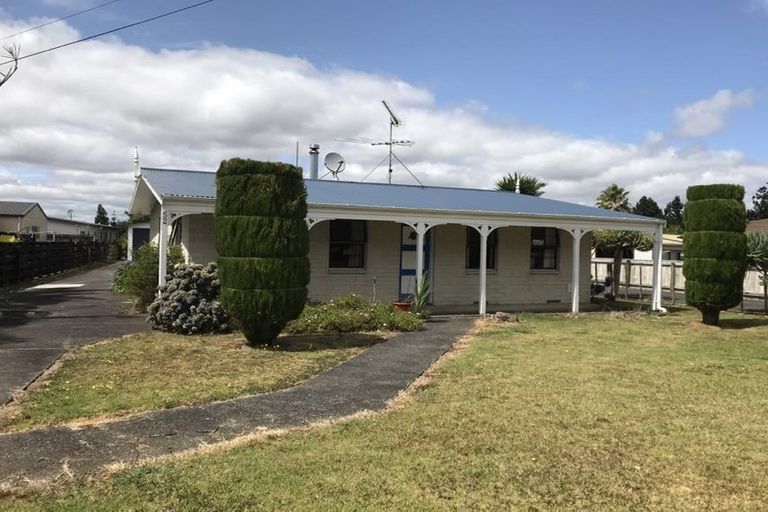 Photo of property in 52 George Crescent, Buckland, Pukekohe, 2677
