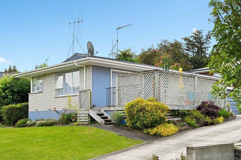 Photo of property in 22 Sunnyhills Avenue, Glenview, Hamilton, 3206