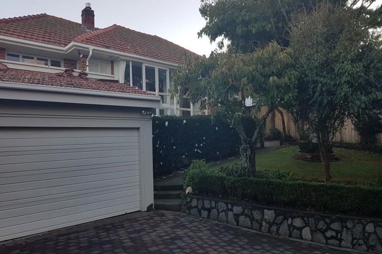 Photo of property in 36 Rewi Street, Torbay, Auckland, 0630
