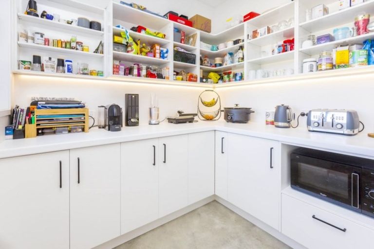 Photo of property in 17 Hopkirk Avenue, Wallaceville, Upper Hutt, 5018