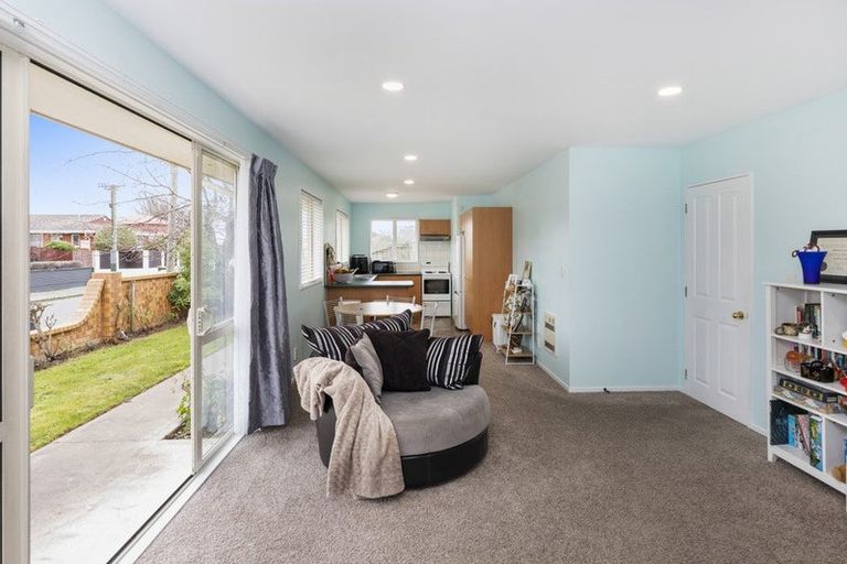 Photo of property in 11 Maronan Street, Woolston, Christchurch, 8023