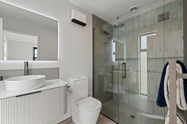 Photo of property in 10 Eccles Place, Halswell, Christchurch, 8025