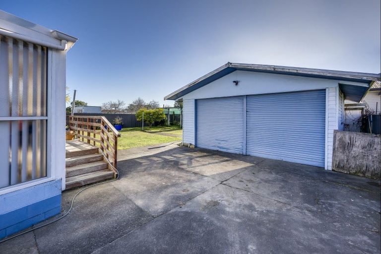 Photo of property in 18 Peterhead Avenue, Flaxmere, Hastings, 4120