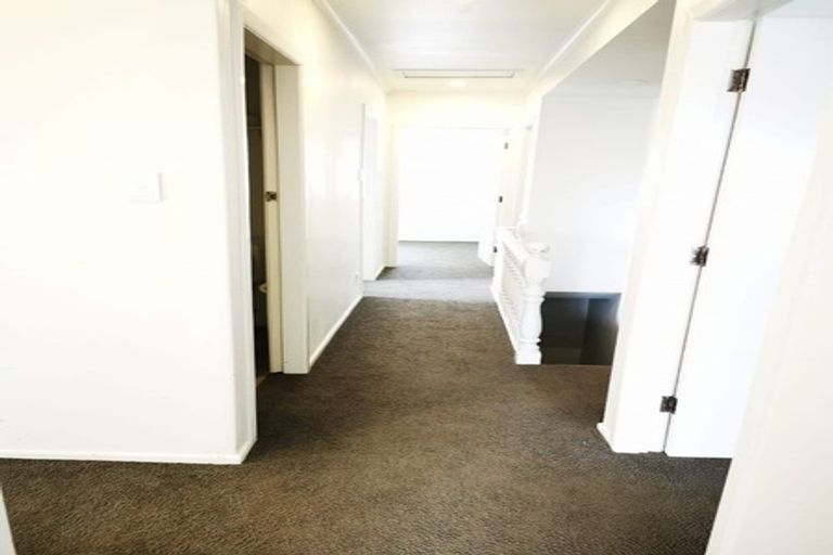 Photo of property in 1/415 Great South Road, Opaheke, Papakura, 2113