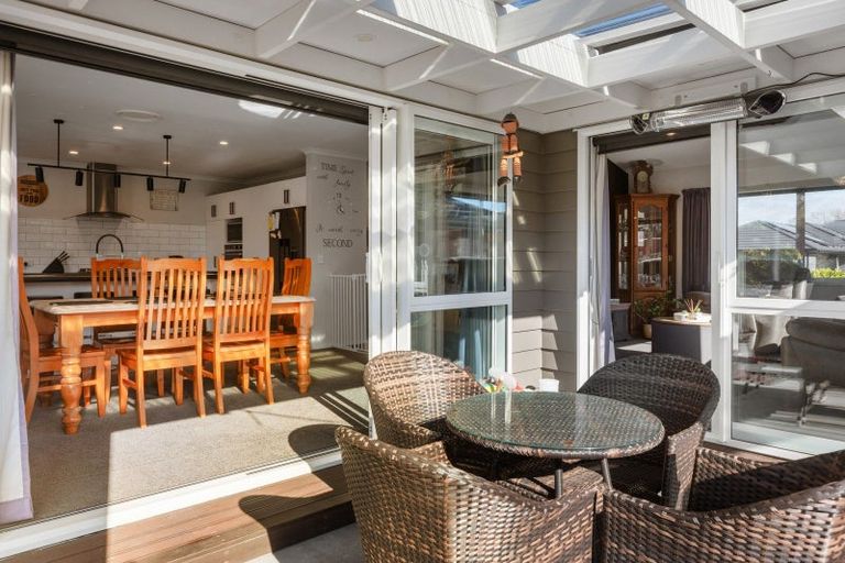 Photo of property in 22 Dreaver Drive, Waitara, 4320