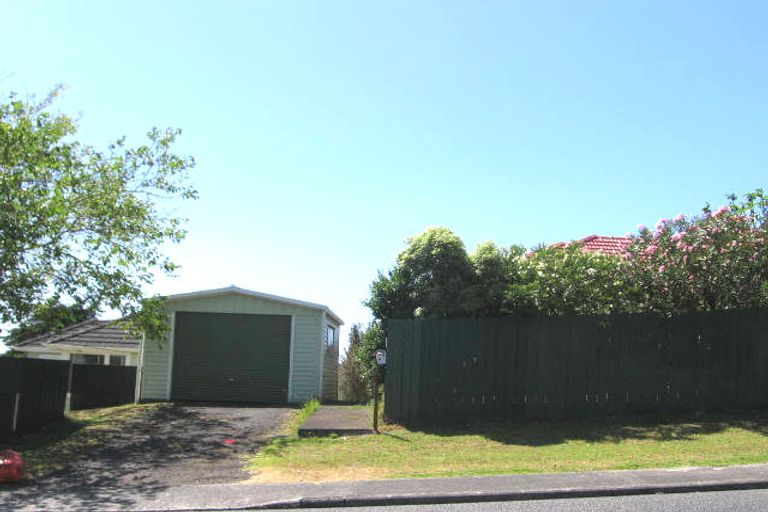 Photo of property in 65 Birkdale Road, Birkdale, Auckland, 0626