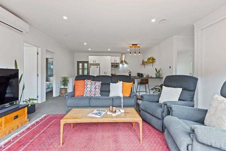 Photo of property in 6 Whenu Way, Bell Block, New Plymouth, 4312