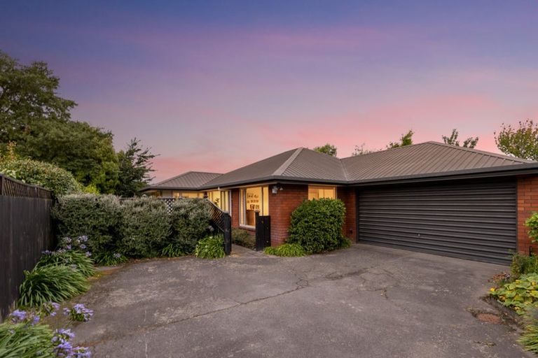 Photo of property in 2/66 Hounslow Street, Ilam, Christchurch, 8041