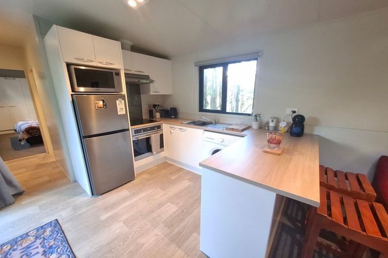Photo of property in 9a Beaumont Crescent, Frankleigh Park, New Plymouth, 4310