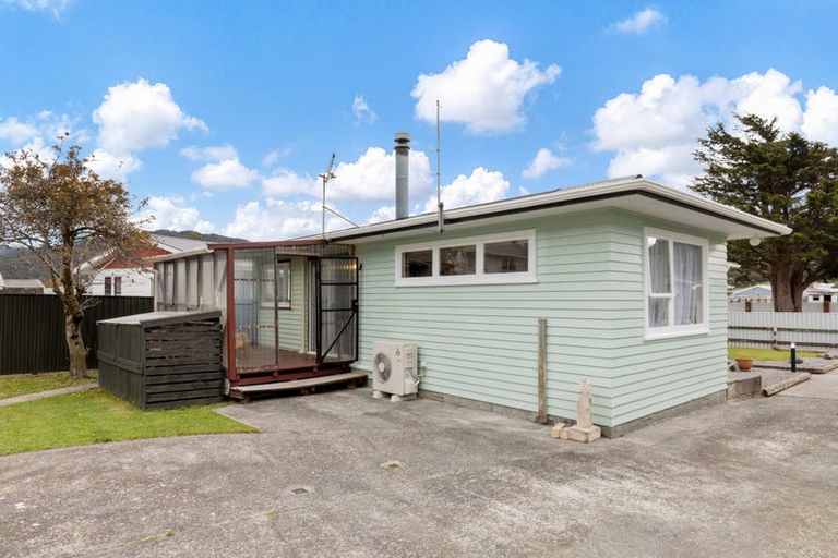 Photo of property in 46 Meremere Street, Wainuiomata, Lower Hutt, 5014