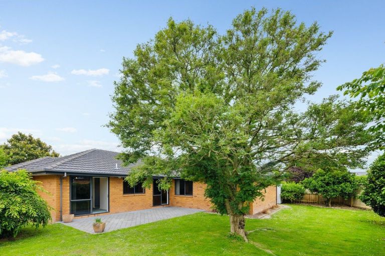 Photo of property in 12 Miers Glade, Rototuna North, Hamilton, 3210