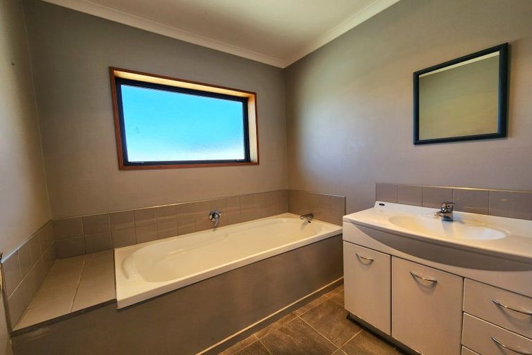 Photo of property in 4 Pukaki Avenue, Ngahere, Dobson, 7872