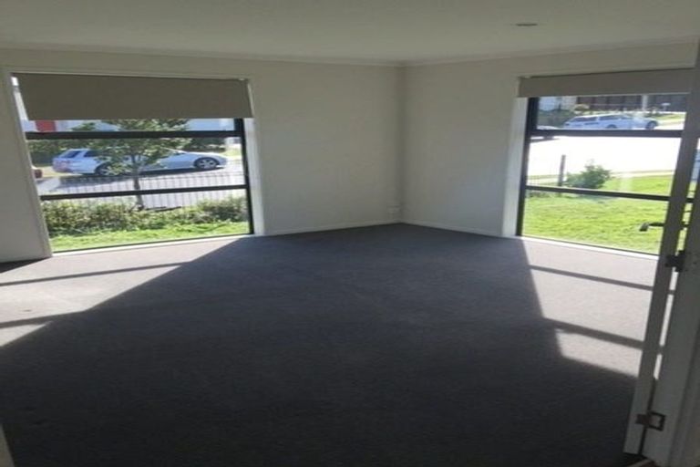 Photo of property in 15 Grapnel Street, Silverdale, 0932