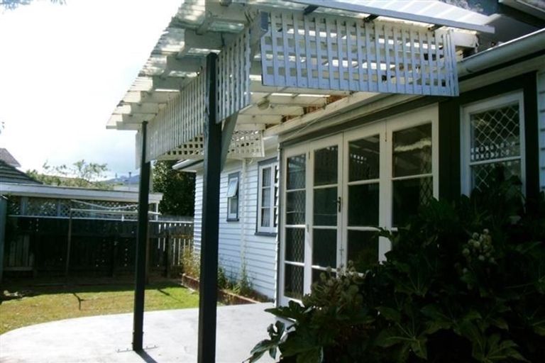 Photo of property in 1/945 High Street, Avalon, Lower Hutt, 5011
