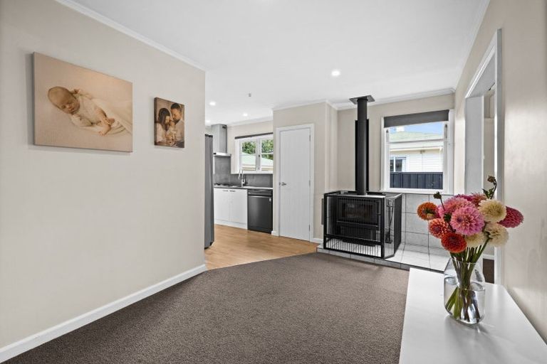 Photo of property in 109 Main Rd Clive, Clive, 4102