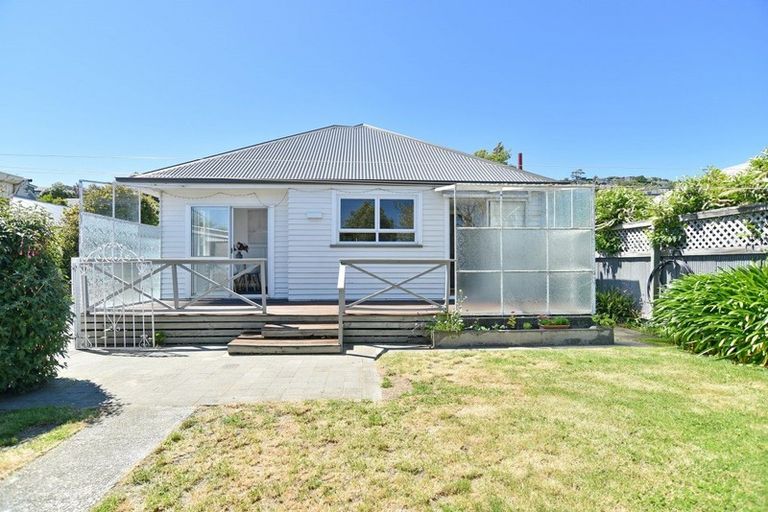 Photo of property in 119 Centaurus Road, Huntsbury, Christchurch, 8022
