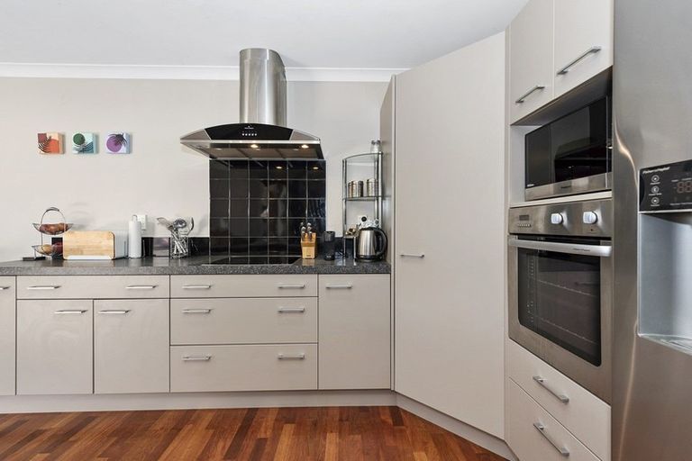 Photo of property in 6 Oldfield Court, Huntington, Hamilton, 3210