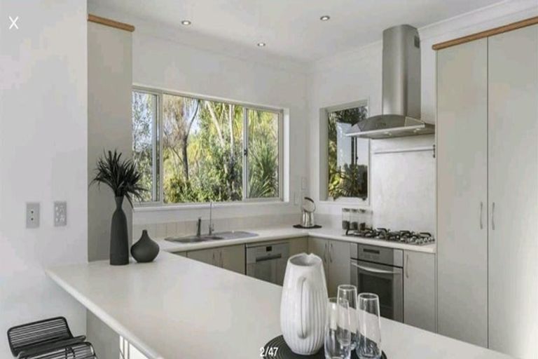 Photo of property in 9 Kittiwake Drive, Schnapper Rock, Auckland, 0632