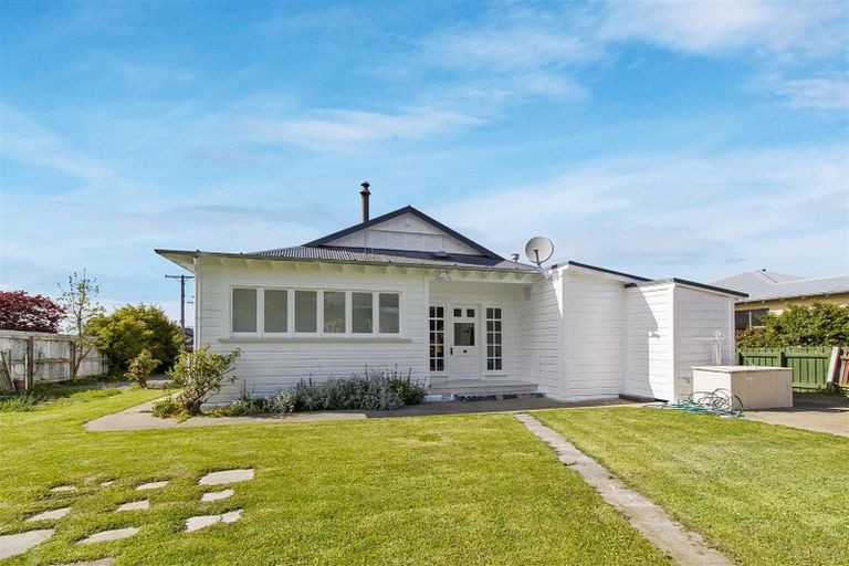 Photo of property in 52 Belt Street, Waimate, 7924