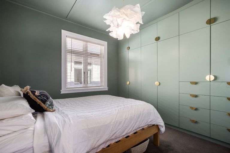 Photo of property in 12 Plunket Avenue, Petone, Lower Hutt, 5012