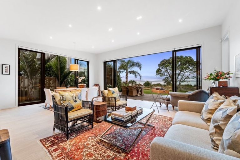 Photo of property in 21 Hampton Mews, Snells Beach, 0920