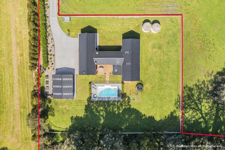 Photo of property in 355 Waitoki Road, Waitoki, Kaukapakapa, 0871