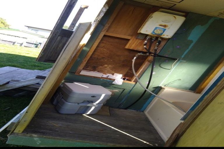 Photo of property in 3 Morton Street, Tuatapere, 9620