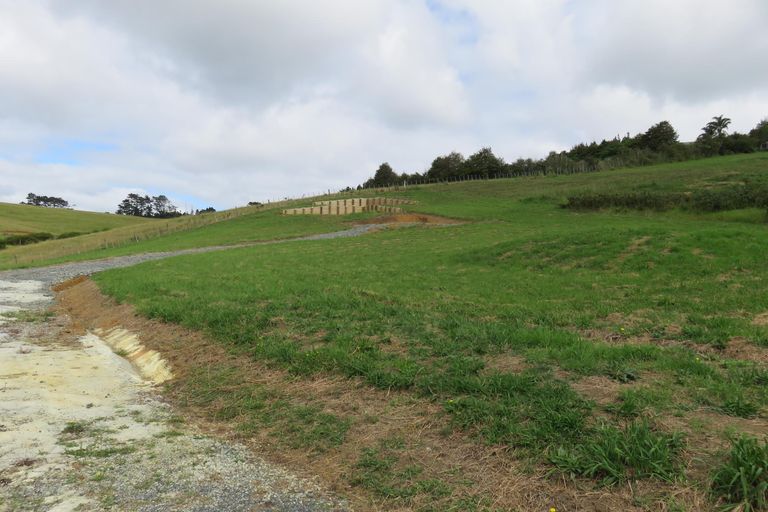 Photo of property in 12 Pekama Drive, Cable Bay, 0420