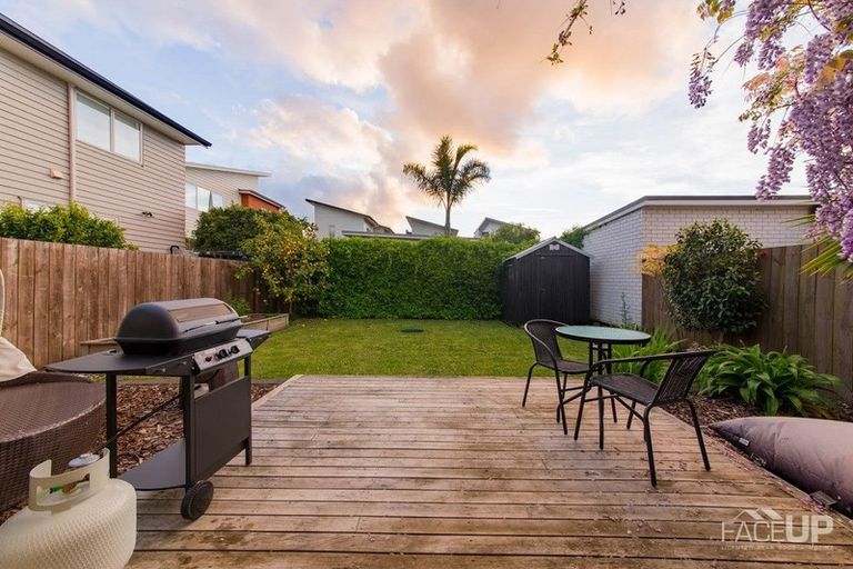Photo of property in 4 Toheroa Street, Hobsonville, Auckland, 0616