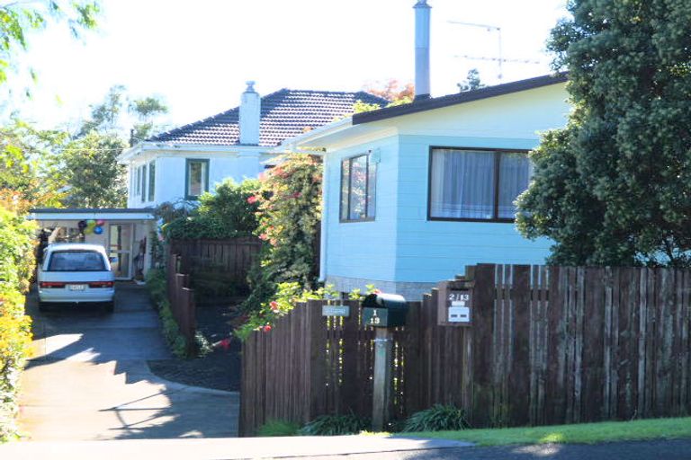 Photo of property in 2/13 Gibraltar Street, Howick, Auckland, 2014