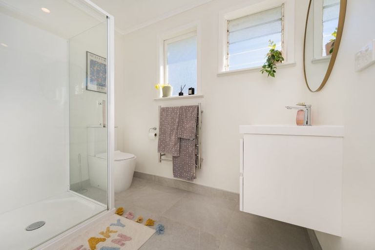 Photo of property in 60 Sherwood Road, Onerahi, Whangarei, 0110