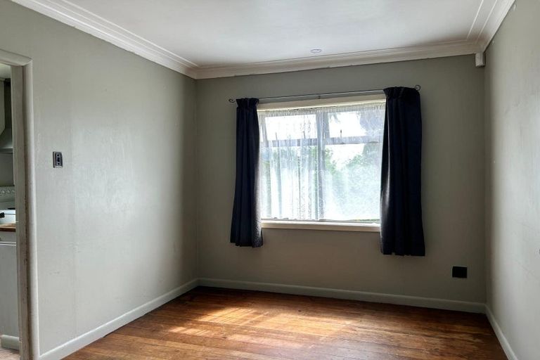 Photo of property in 304 Glengarry Road, Glen Eden, Auckland, 0602