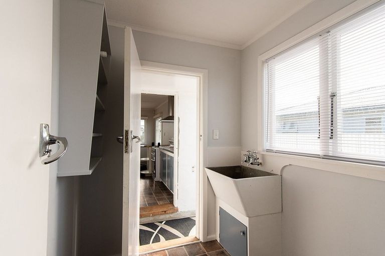 Photo of property in 8 Hillary Crescent, Maraenui, Napier, 4110