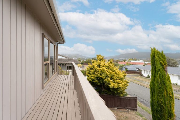Photo of property in 27 Inlet View, Titahi Bay, Porirua, 5022