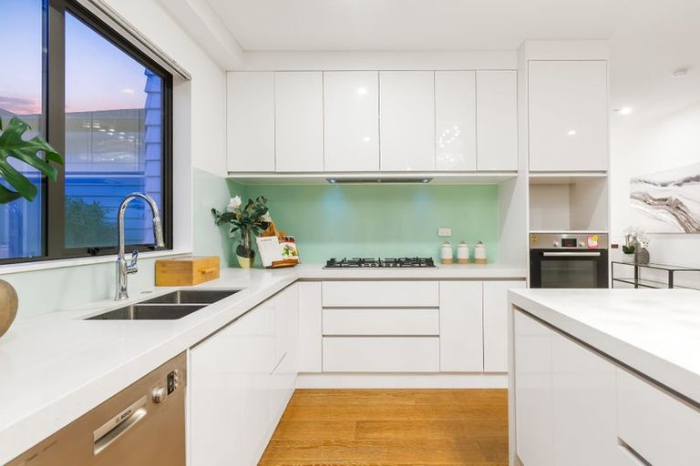 Photo of property in 63 Golden Morning Drive, Albany Heights, Auckland, 0632