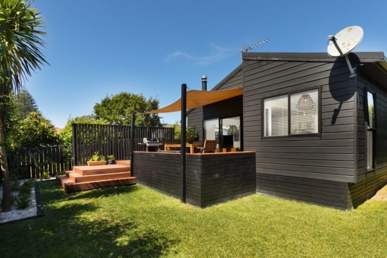Photo of property in 35b Formby Avenue, Point Chevalier, Auckland, 1022