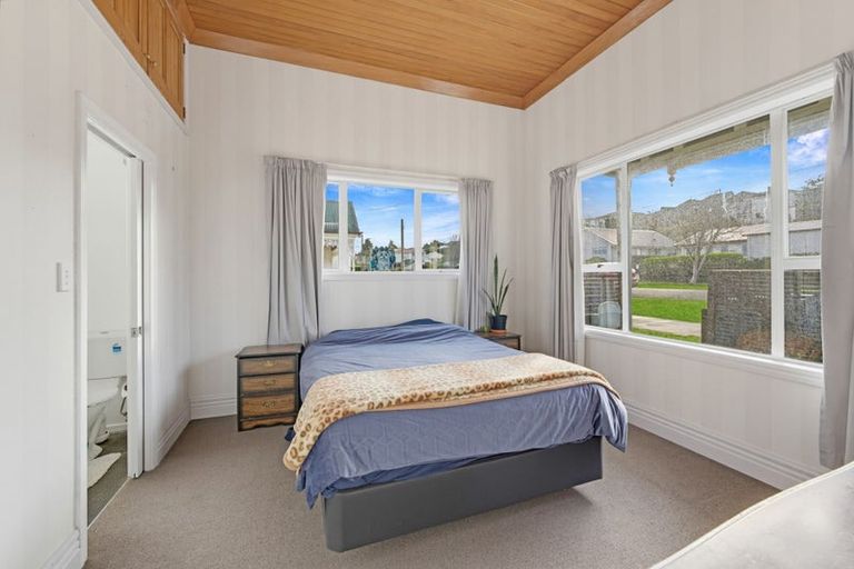 Photo of property in 16 Joseph Street, Gore, 9710