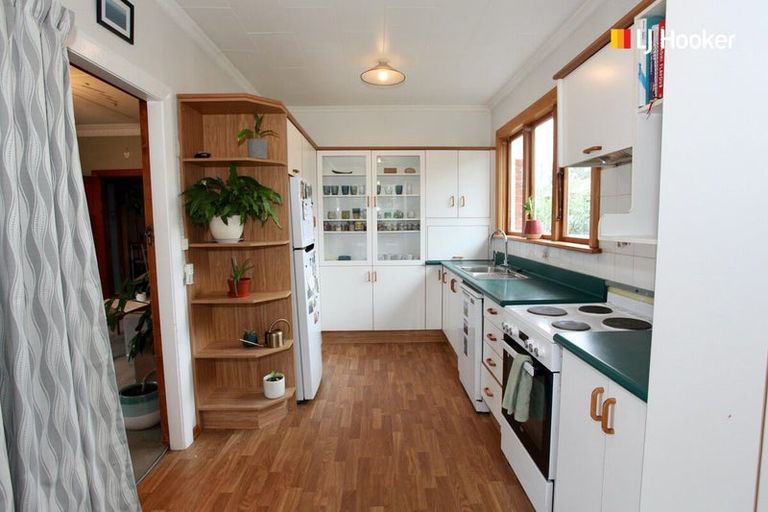 Photo of property in 64 Middleton Road, Kew, Dunedin, 9012