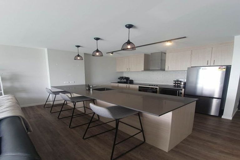 Photo of property in 10/4163 Great North Road, Glen Eden, Auckland, 0602