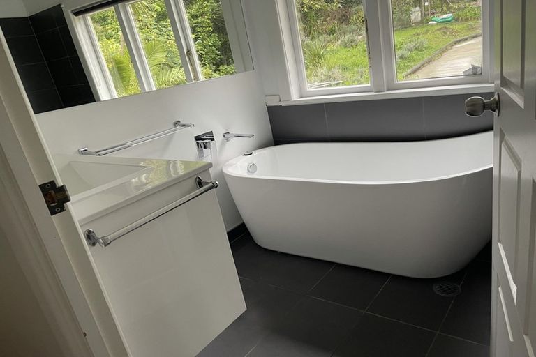 Photo of property in 283 Old North Road, Kumeu, 0892