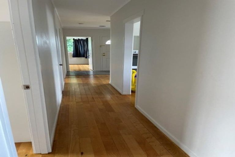 Photo of property in 18 Juniper Road, Sunnynook, Auckland, 0620