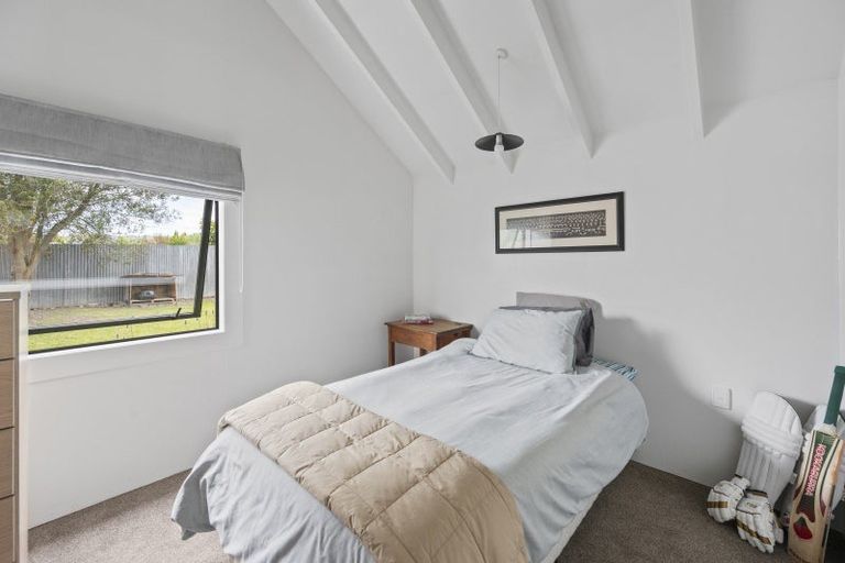 Photo of property in 69 Lipscombe Crescent, Havelock North, 4130