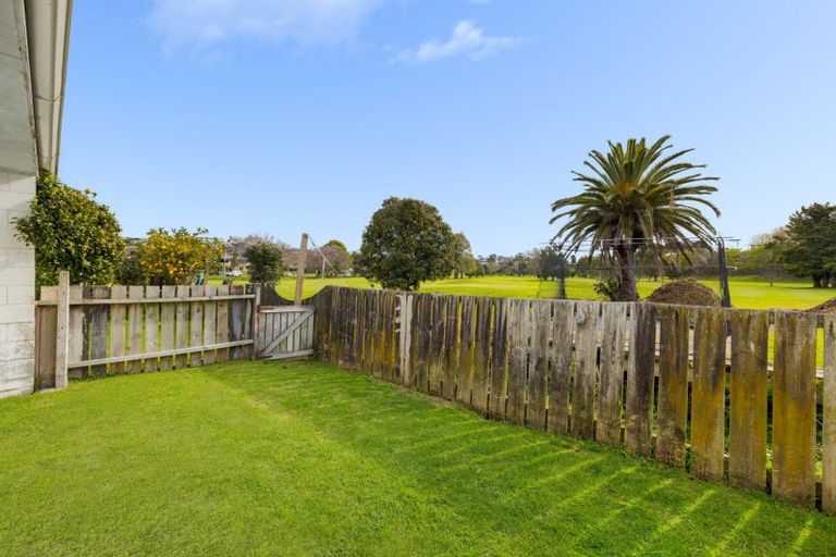 Photo of property in 4/35 Bureta Road, Otumoetai, Tauranga, 3110