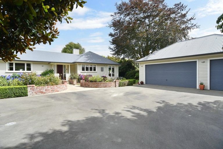 Photo of property in 77 Watsons Road, Harewood, Christchurch, 8051