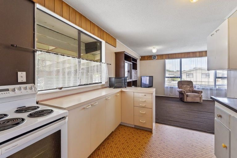 Photo of property in 15 Hewson Crescent, Otaki Beach, Otaki, 5512